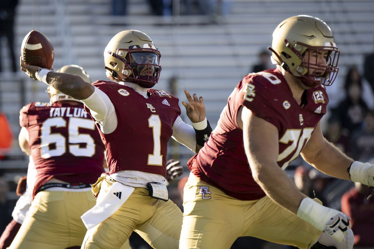 After an amazing conversation with @CoachThurin I'm extremely thankful to receive a scholarship offer from @BCFootball @HitterFootball @EDGYTIM @CoachChris_Roll @RivalsPapiClint @HSFBscout @AllenTrieu @LemmingReport @BOOMfootball @MohrRecruiting @247Sports @PrepRedzoneIL