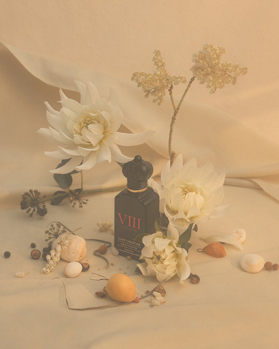 ClivePerfume's tweet photo. Discover the sweet symphony of the graceful Magnolia flower, adorned by the delicate Lily of the Valley, unfolding into an aromatic tale of dignity and happiness in Rococo Magnolia from the Noble Collection. #ThePoetryOfPerfume #CliveChristianPerfume
https://t.co/WtK8SH7vwy https://t.co/L9ijcYoFtx