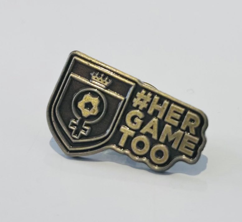 thebadgemanltd's tweet photo. To celebrate the 3rd Birthday of our good friends @HerGameToo we are giving away 3 of our exclusive HGT Gold Pin Badges to 3 lucky winners

To win one please;

Like, Retweet and follow @thebadgemanshop and @HerGameToo 

Go……… 👏👏 https://t.co/DB6djKMHx1