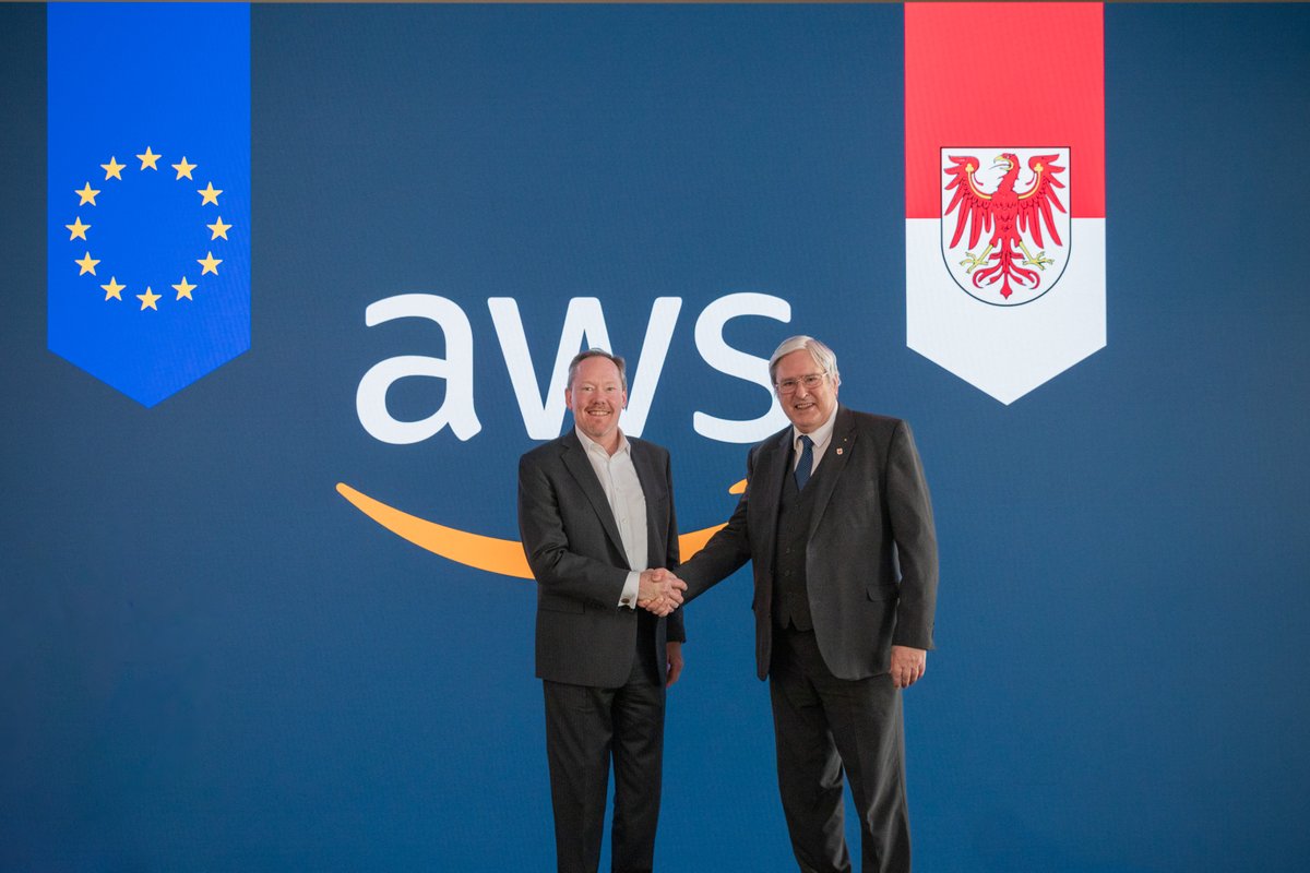 It was an honor to host the Minister of Economic Affairs, Labour & Energy @joergstb at #AWSSummit Berlin & announce that the AWS European Sovereign Cloud will be built in the State of Brandenburg, backed by a €7.8 billion investment. aboutamazon.eu/news/aws/aws-p…