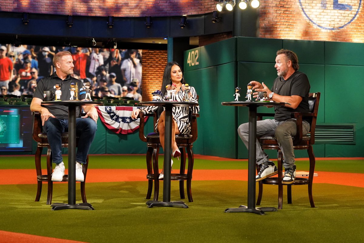 Some special guests will be at TCU on Friday, as MLB Network's @IntentionalTalk will broadcast live from Lupton Stadium. Hosts @SieraSantos, @KMillar15 and @Dempster46 dished on Kirk Saarloos, TCU and college baseball ahead of the visit. READ | 247sports.com/college/tcu/ar…