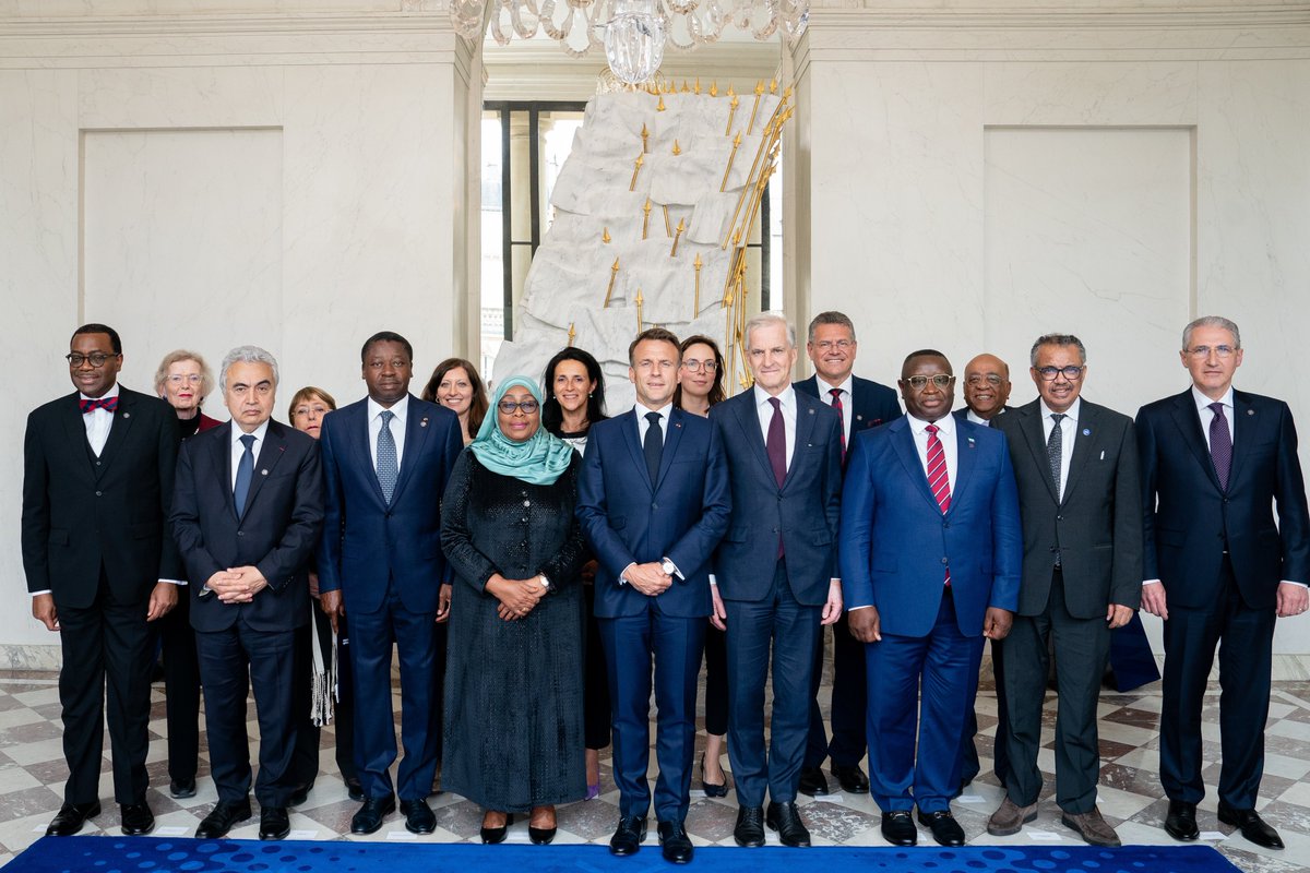 Emmanuel Macron : « La France s'engage à investir 100 millions d'euros sur cinq ans en Afrique pour les modes de cuisson propres »