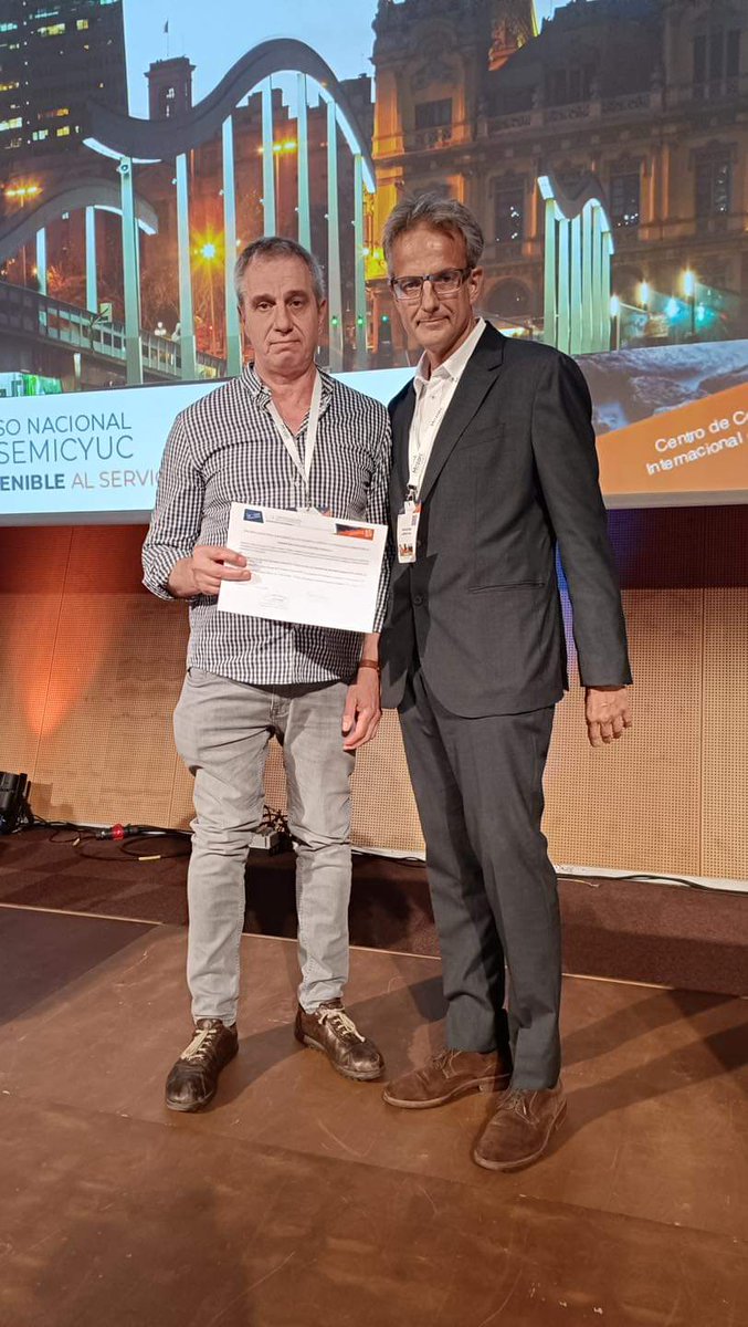 uciHURS's tweet photo. 🥇La @uciHURS del @HUReinaSofia recoge dos primeros premios en el LIX Congreso Nacional de la @semicyuc a la mejor comunicación oral y al mejor póster oral. https://t.co/4YCF2QtVGE
