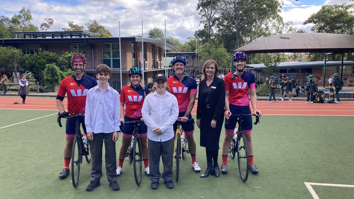 Tour de Cure cyclists visited Mimosa PS to share their health message with students to 'Be Fit - Be Healthy - Be Happy'. 71 cyclists on the final stages of their journey from Port Stephens to Sydney’s Barangaroo said hello as they passed through Mimosa PS. education.nsw.gov.au/news/latest-ne…