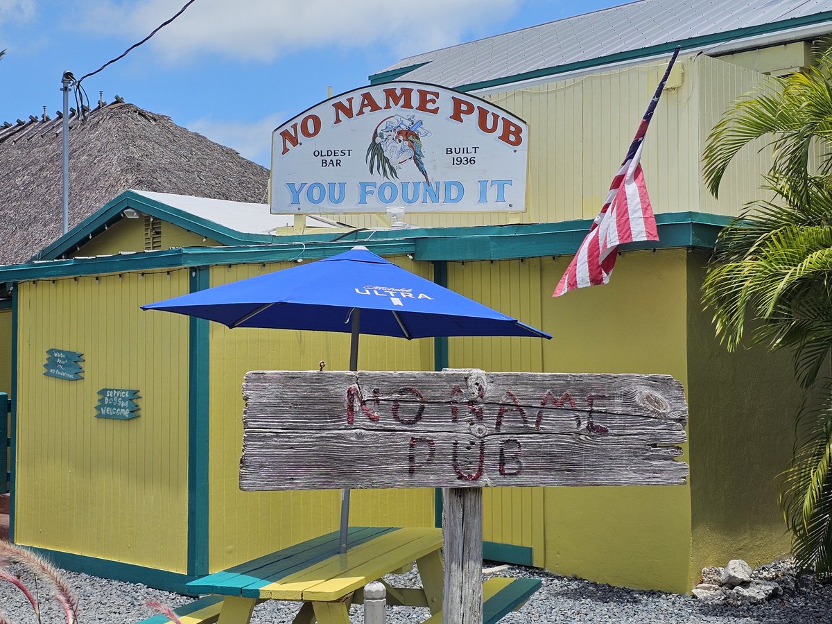 📷📷 Anyone else stumbled upon the legendary No Name Pub? Their world-famous pizza and ice-cold drinks are a must-try! Share your snapshots if you've discovered this hidden gem! 📷
#NoNamePub #bigpinekey #PizzaLovers #HiddenGem #ColdDrinks #IslandLife 📷