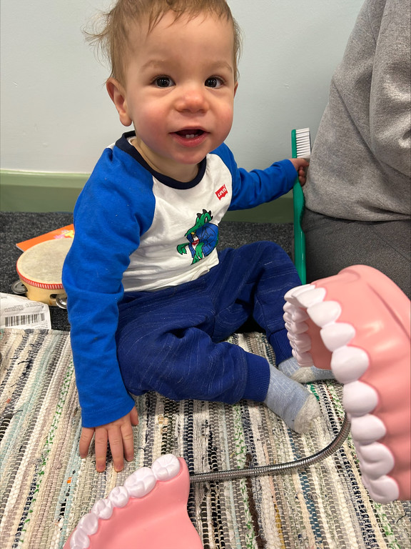 Happy National Smile Month! 😁 Did you know you can buy toothpaste and toothbrushes at Oldham’s Family Hubs? You can buy three items for only £1.50. One must be toothpaste. For more info on our Family Hubs support and activities visit familyhubs.oldham.gov.uk #loveyoursmile