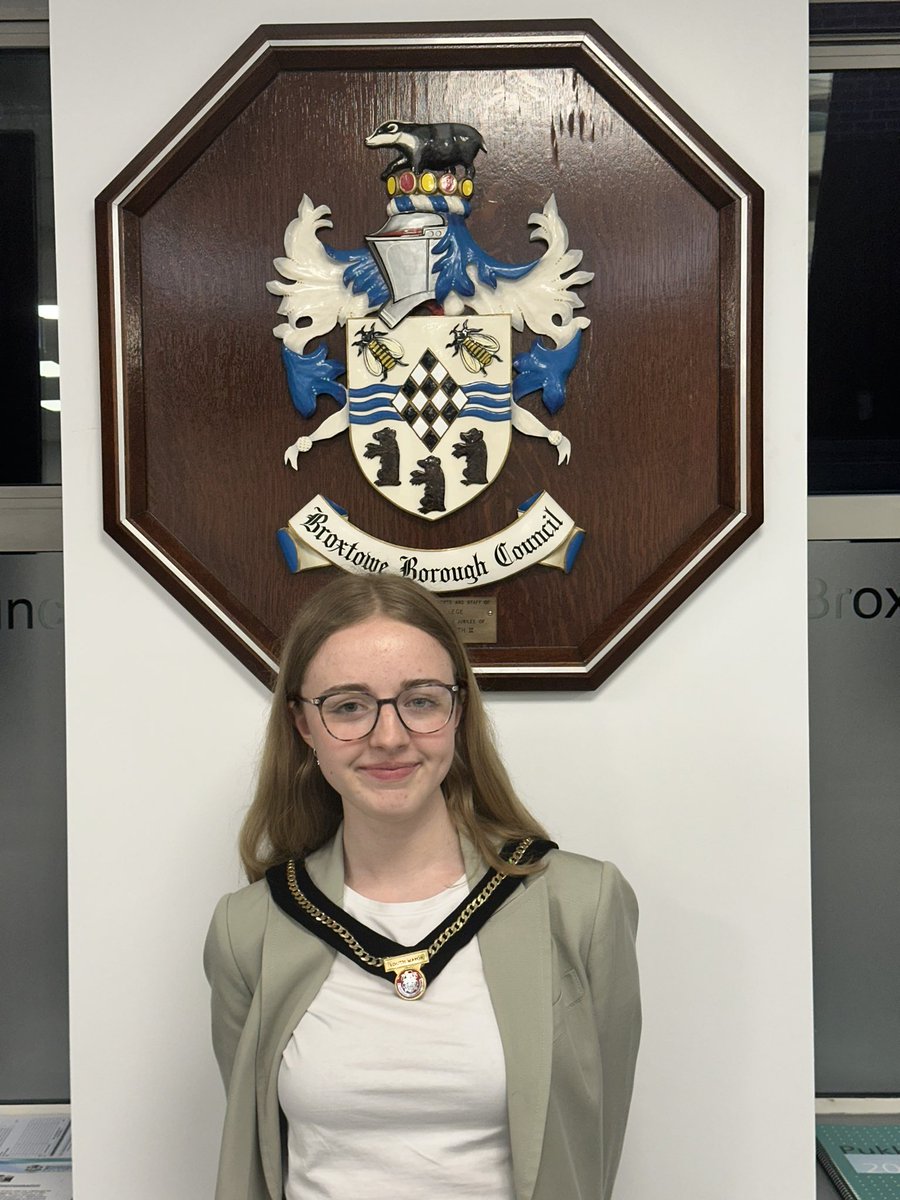 So proud of Libby as the new Youth Mayor of Broxtowe @broxtowebc