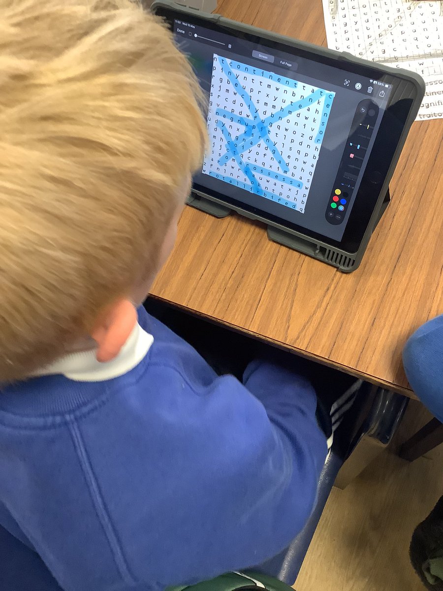 In spelling we used our @ConnectedFalk iPads to generate a spelling word search, screenshot it then use mark up to select/ identify the words. 

#bantlit