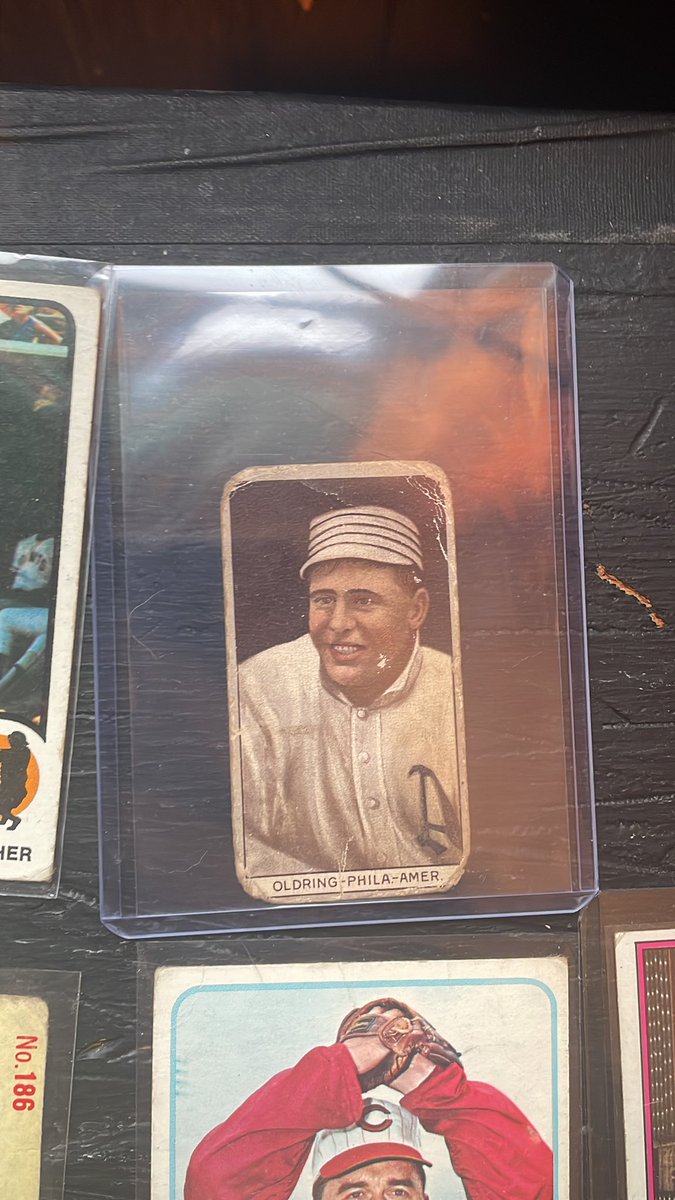 @CardPurchaser Multiple packages today includes 2 more 73’s courtesy a trade with @MichaelNegrn2 , stack sales wins from @im_a_coach ; lastly won my first T207 on eBay!