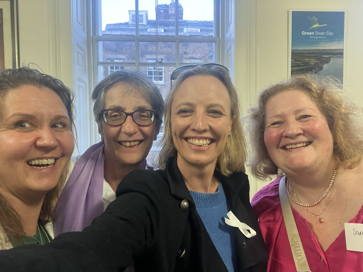 KatieMansfield's tweet photo. Inspiring conversation and a fun time with @CentenaryAction on how we can bridge the gap for women in business and politics.  Lots of ideas on what we can do. https://t.co/wHvYmzuOlF