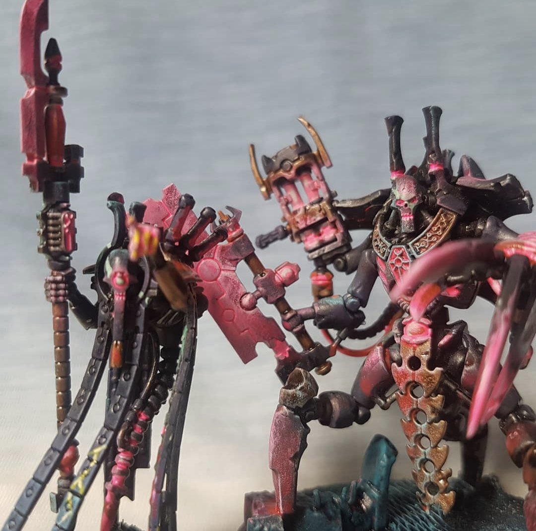 tattooloverboi's tweet photo. @warhammer Love my Necron 💃🏻 https://t.co/hjLPnA7tN2