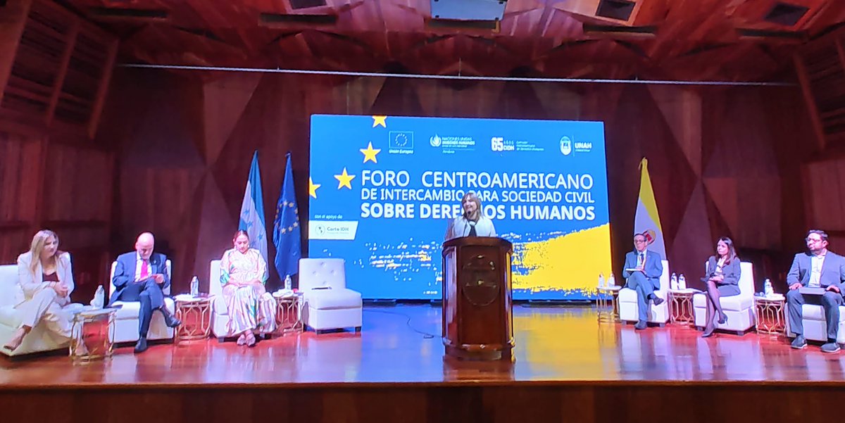 La Comisionada y Relatora País de #Honduras, @APochak, participó en la apertura del Foro Centroamericano de Intercambio para Sociedad Civil sobre Derechos Humanos. Señaló que estos espacios facilitan la construcción de nuevas formas de cooperación para la promoción de