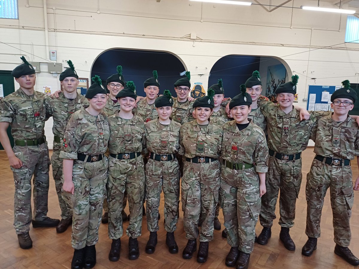 Some of those attending Ex Normandy 80 next month at Portadown ARC this evening as we commence our countdown @1_NI_ACF @2NIACF 🇫🇷 ☘️ @RIrishRegiment @RHQRIRISH @CO1RIRISH @CWGC @RFCANI @ArmedForcesNI @HarvSmyth