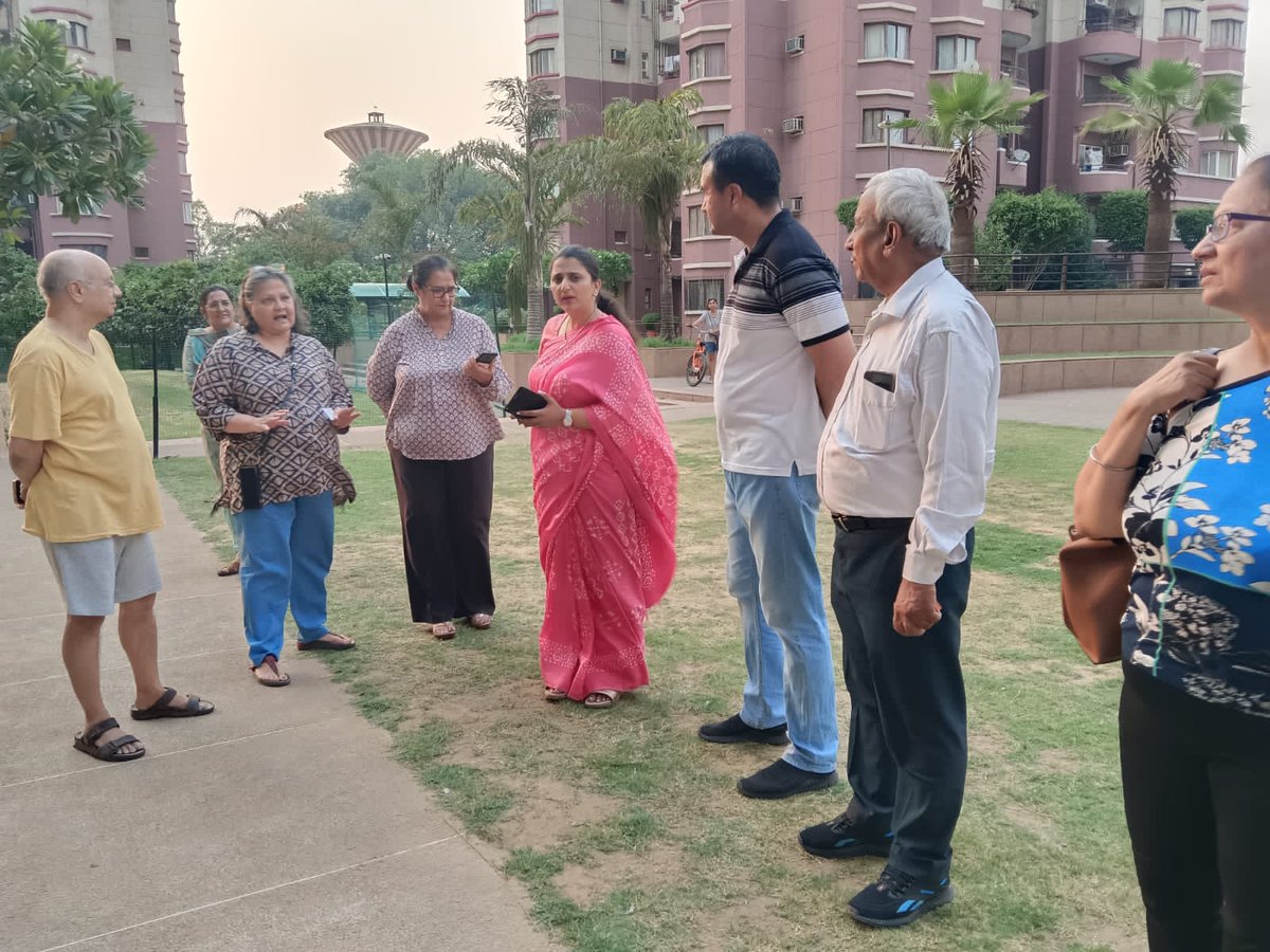 Palms south city 1. Thankyou to all the citizens who got out of home to bring a change in Gurgaon @RajBabbar23 @JuhiBabbarSoni #Loksabhaelections2024