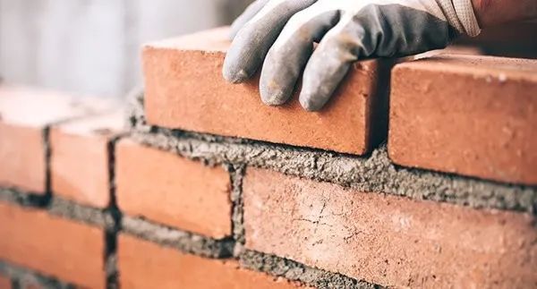 What are you doing? 1. 'I'm laying bricks,' 2. 'I'm making a wall' 3. 'I'm building a cathedral' The Story of Three Bricklayers – A Parable About The Power of Purpose sacredstructures.org/mission/the-st…
