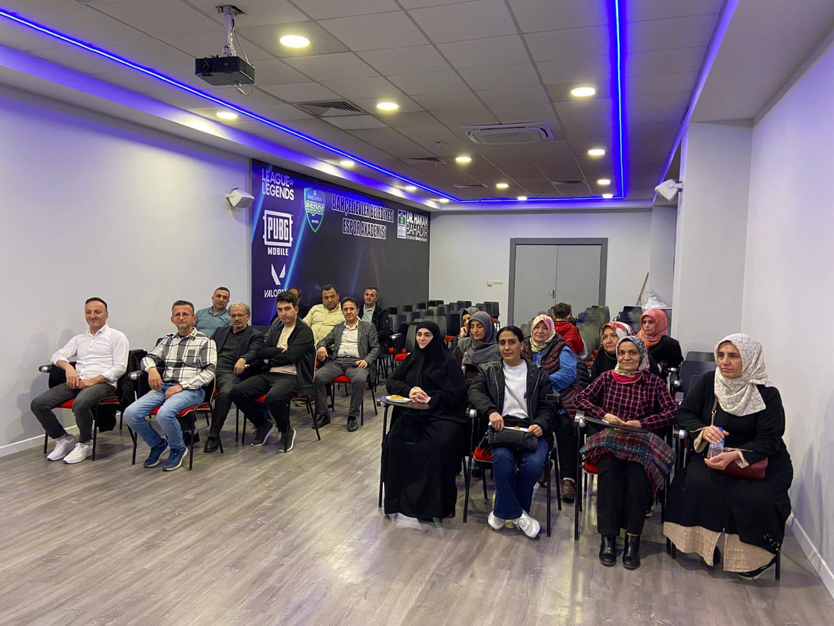 📍Bağlar Mahallesi

Haftalık olağan Yönetim Kurulu toplantısına katılarak kıymetli yol arkadaşlarımızla bir araya geldik.

Mahalle Başkanımız Erhan Çelik ve sevgili mahalle teşkilatımıza çalışmalarında başarılar diliyorum.