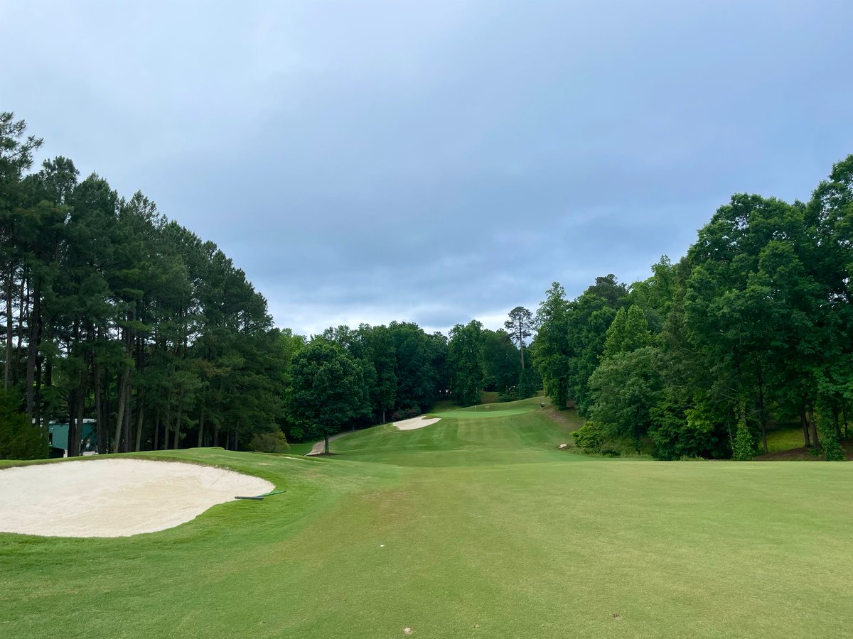 Chris_Kschmidt's tweet photo. The crew’s hard work and attention to detail will be on full display this weekend😎 2024 Men’s Member-Guest starts tomorrow! https://t.co/9g4OqFmmfN