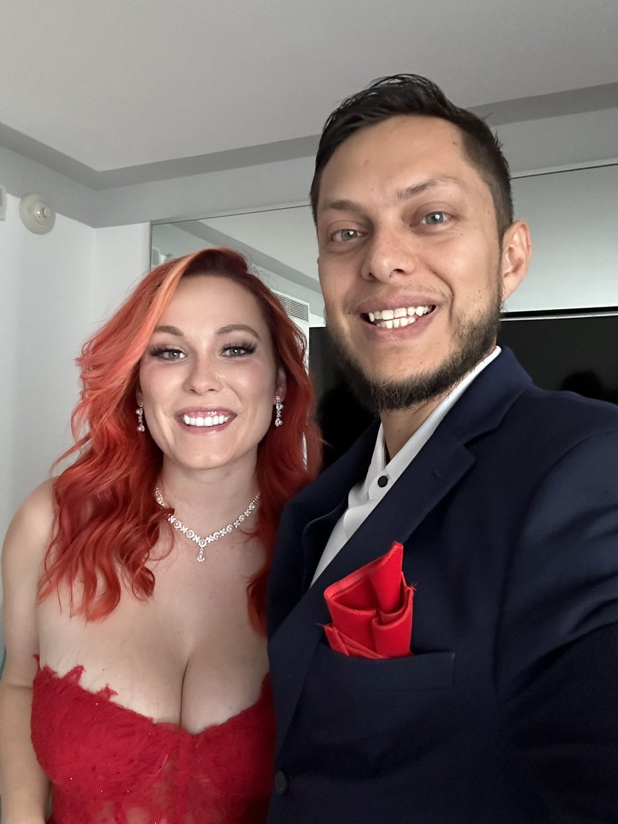 On our way! <a href="/XBIZ/">XBIZ</a>  <a href="/ItsTaylorGunner/">Taylor Gunner 💕</a>