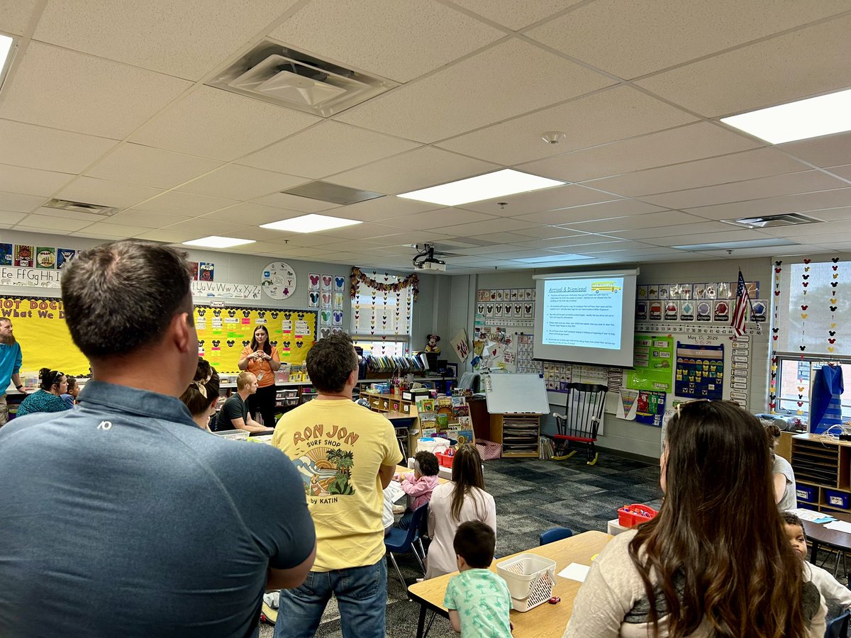 Welcome to Kindergarten Night for #SCmustangs <a href="/NobSchools/">Noblesville Schools</a>