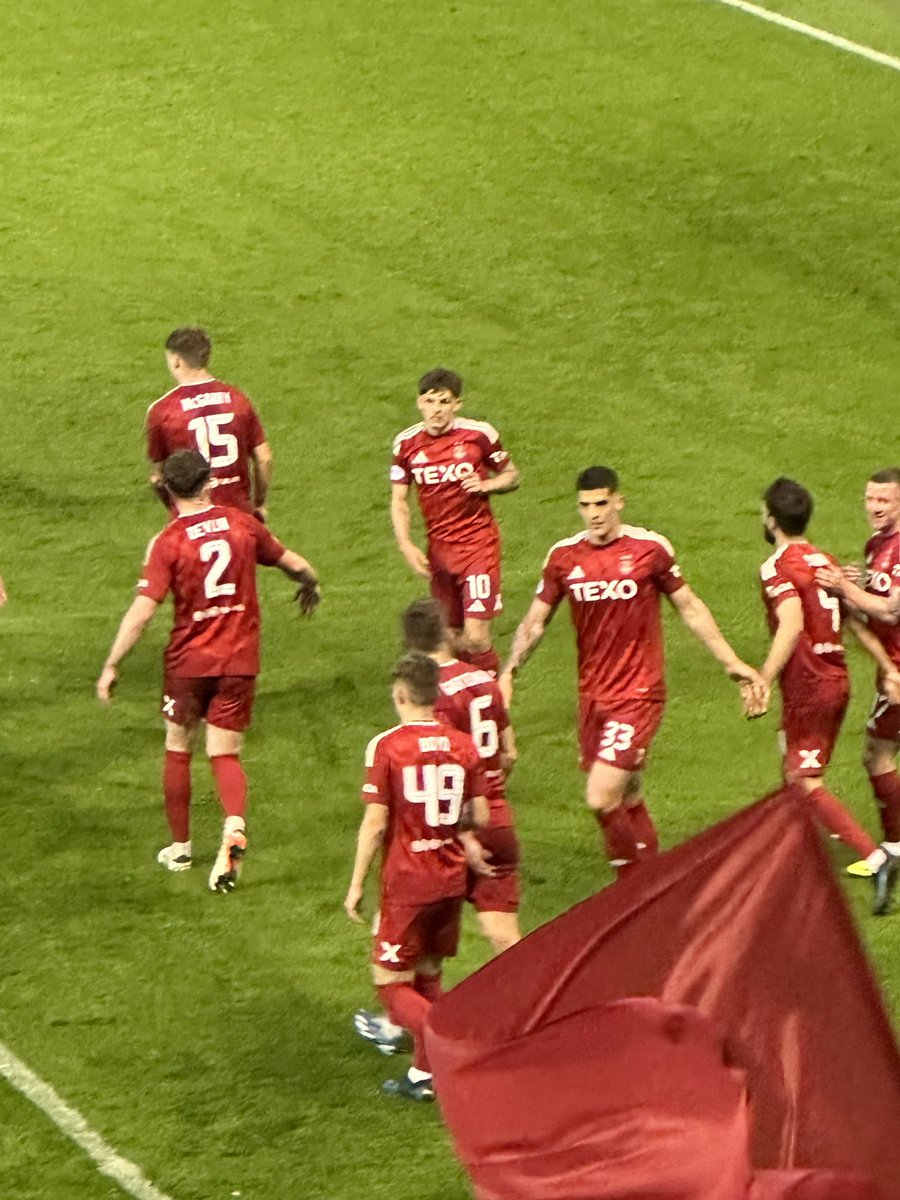 BumperGraham's tweet photo. Birth of a LEGEND!!!!!!!! #FletcherBoyd #DANDIES ⭐️⭐️ https://t.co/jeAe6BjJUE