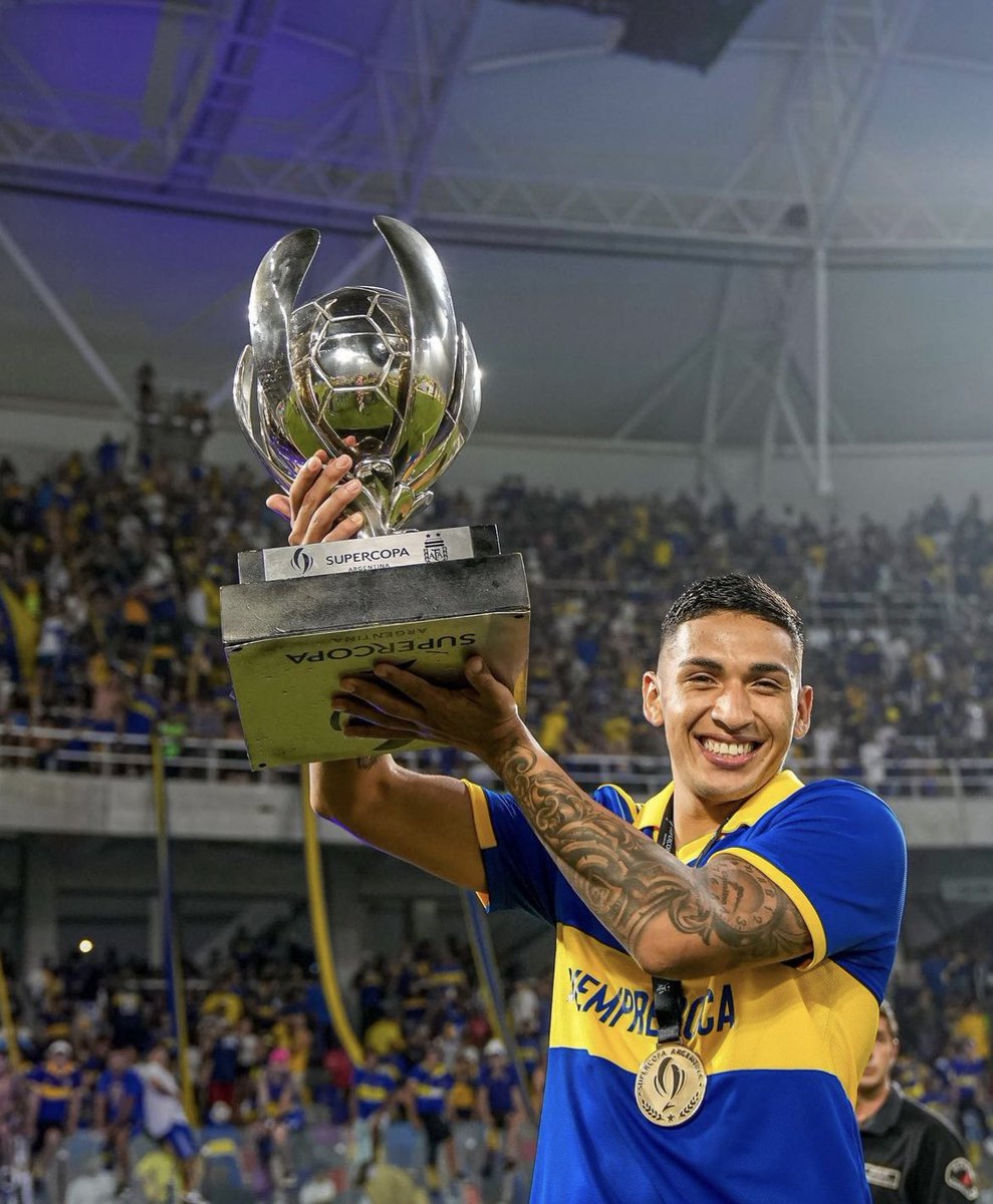 Ezequiel Fernandez poderá ser reforço do Futebol Clube do Porto na próxima época, caso Alan Varela seja vendido.