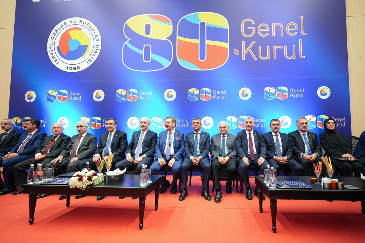 Başkanımız Ömer Gülsoy Yönetim Kurulu Üyelerimiz, Delegelerimiz ve Meclis Üyelerimiz ile birlikte, TOBB 80’nci Genel Kurulunun ilk gününde ATO Congresium’da düzenlenen buluşmaya katılım sağlayarak Cumhurbaşkanı Yardımcısı, TBMM Başkanı, Siyasi Parti liderleri, Bakanlar, Büyükelçi