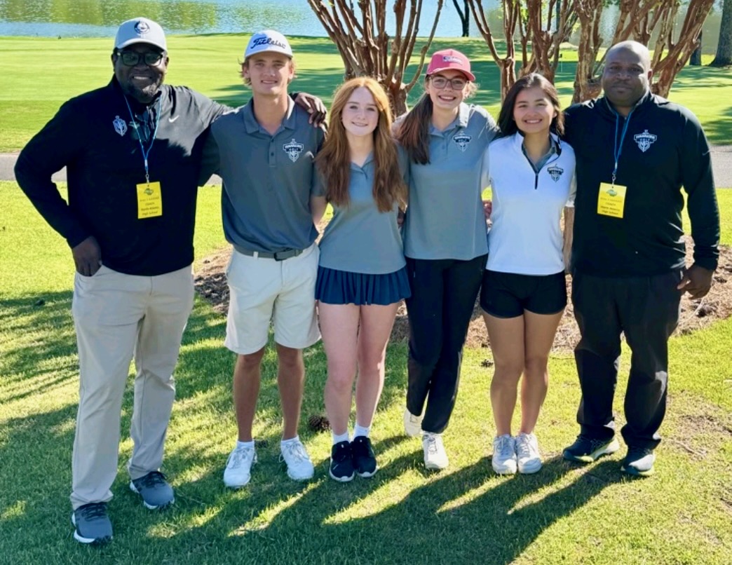 Congratulations to our Women's Golf team and Pierce Adamson on advancing to the State Championship! 🏆 #WarrFam