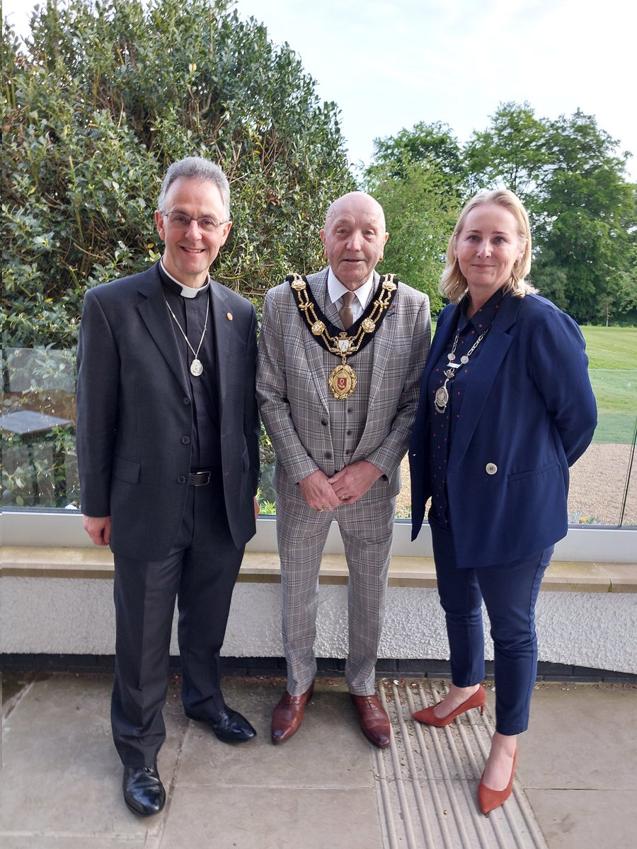 A privilege to serve as chaplain re-elected Mayor of Ripon, here with his Deputy Mayor @riponcathedral @21Engr @BBCLookNorth @northyorksc @BBCYork @yorkshirepost @LL_North_Yorks