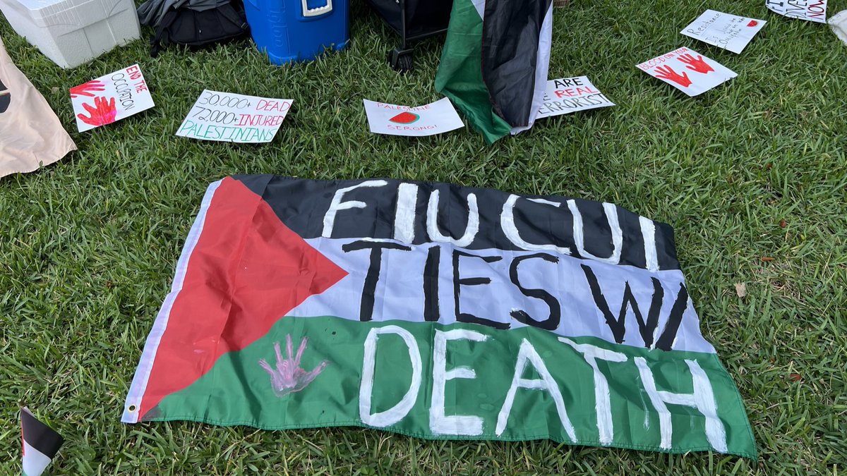 HAPPENING NOW! 🇵🇸 A LIBERATED ZONE FOR PALESTINE is starting at FIU. Students and community supporters are gathering on GC lawns and are intending to be here from 10am to 6pm today. Members of YDSA, Students for Justice and Palestine, and more groups have assisted in organizing.