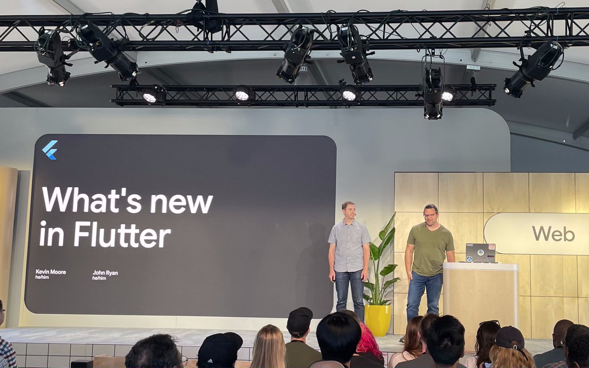 lukaszkosman's tweet photo. It is meaningful to host the "What's new in Flutter" in the WEB tent at Google I/O by @kevmoo and John Ryan. This is a very powerful way to indicate what is the Flutter Team's priority in terms of the Flutter Framework. Here are Top 5 announcements:
#Flutter https://t.co/yCBQodVhjd