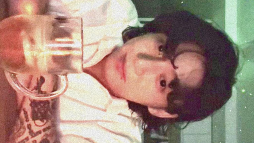 stargguck's tweet photo. Home is Jungkook ♡ https://t.co/6ruwDafkWv