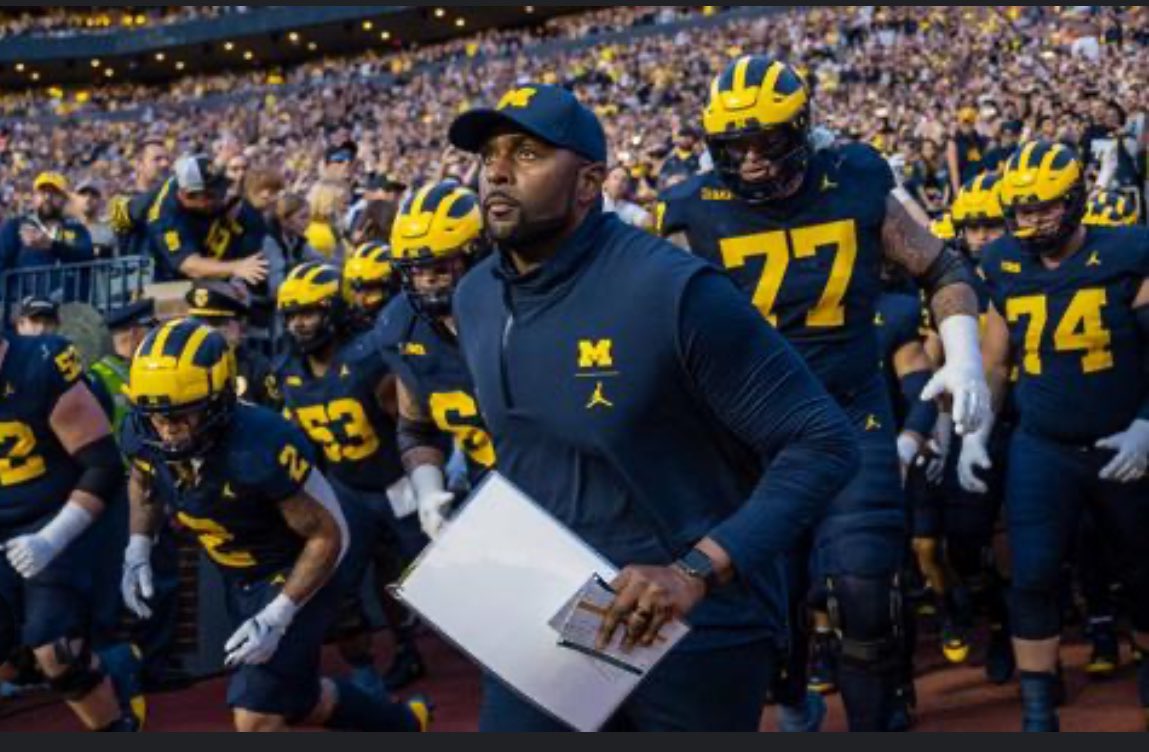 Blessed to receive an Offer from University of Michigan @JTBrown721 @therealraygates @NorthCro_FB @CoachEReinhart @CoachKPark @CoachCalhoun46 @MikeRoach247 @TFloss32 @samspiegs @GHamiltonOTF @JClarkHFB247 @Jason_Howell @AndrewHatts @ChadSimmons_ @Kennedy247 @adamgorney