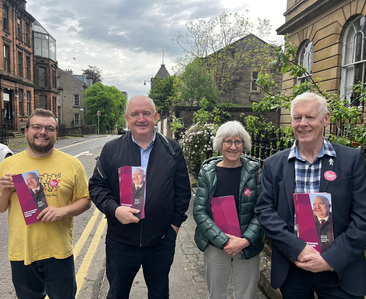 Another evening in Garnethill listening to the concerns of local residents about the NHS, the cost of living and the state of the city centre. People clearly want change #VoteScotLab24 #Win24