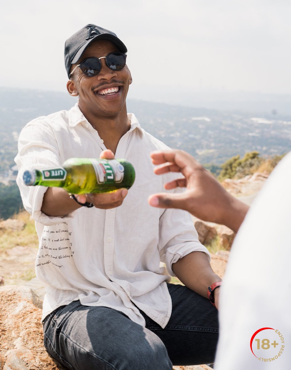 unathi_Mavovo's tweet image. Ayeye! bafethu the count down to the weekend has started 💃🕺💃

What are your plans ?

#KeepItLite 
#itsAlifestyle 
#CastleLite