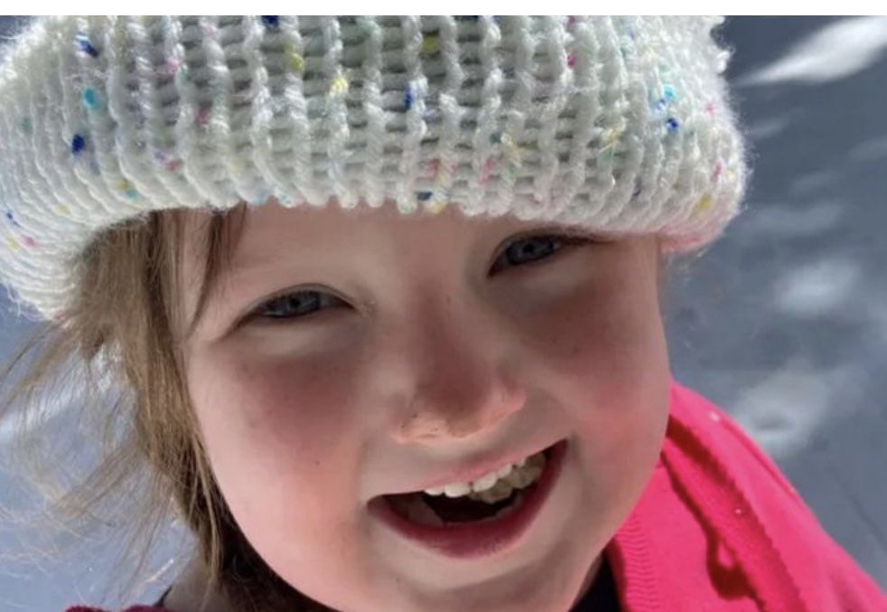PhilipCDube's tweet photo. Fort Collins, CO | 5-Yr-old Aurora Masters died after getting strangled by a backyard swing set. While playing, she pulled a plastic slide that somehow entwined her in the swing, fatally strangling her. Doctors could not save the child. The death was ruled accidental #HugYourKid https://t.co/4M8x60hjpG
