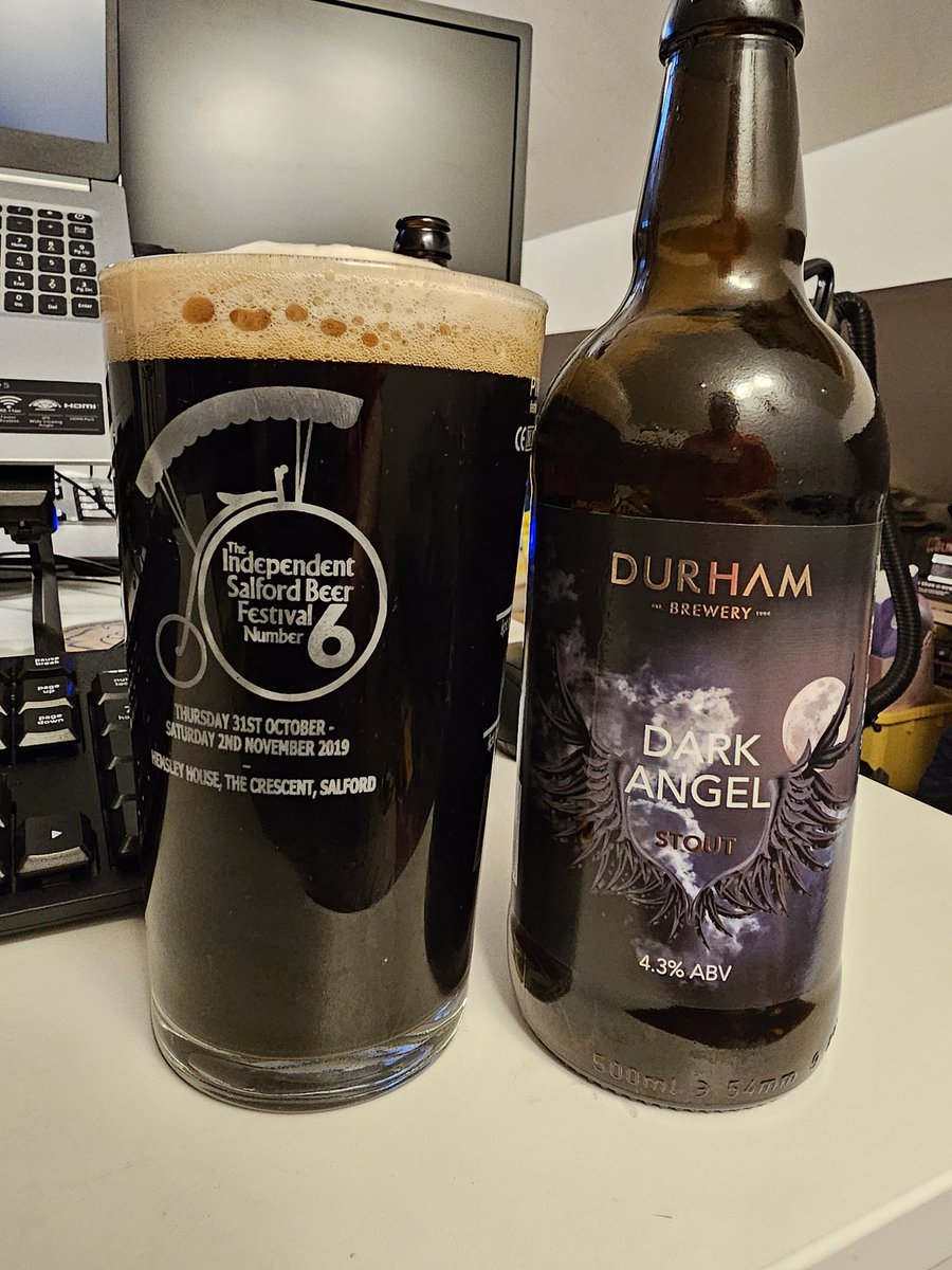 What a lovely smooth Stout... <a href="/hashtagwilbert/">Will the T wi tt er user</a> <a href="/durhambrewery/">The Durham Brewery</a>