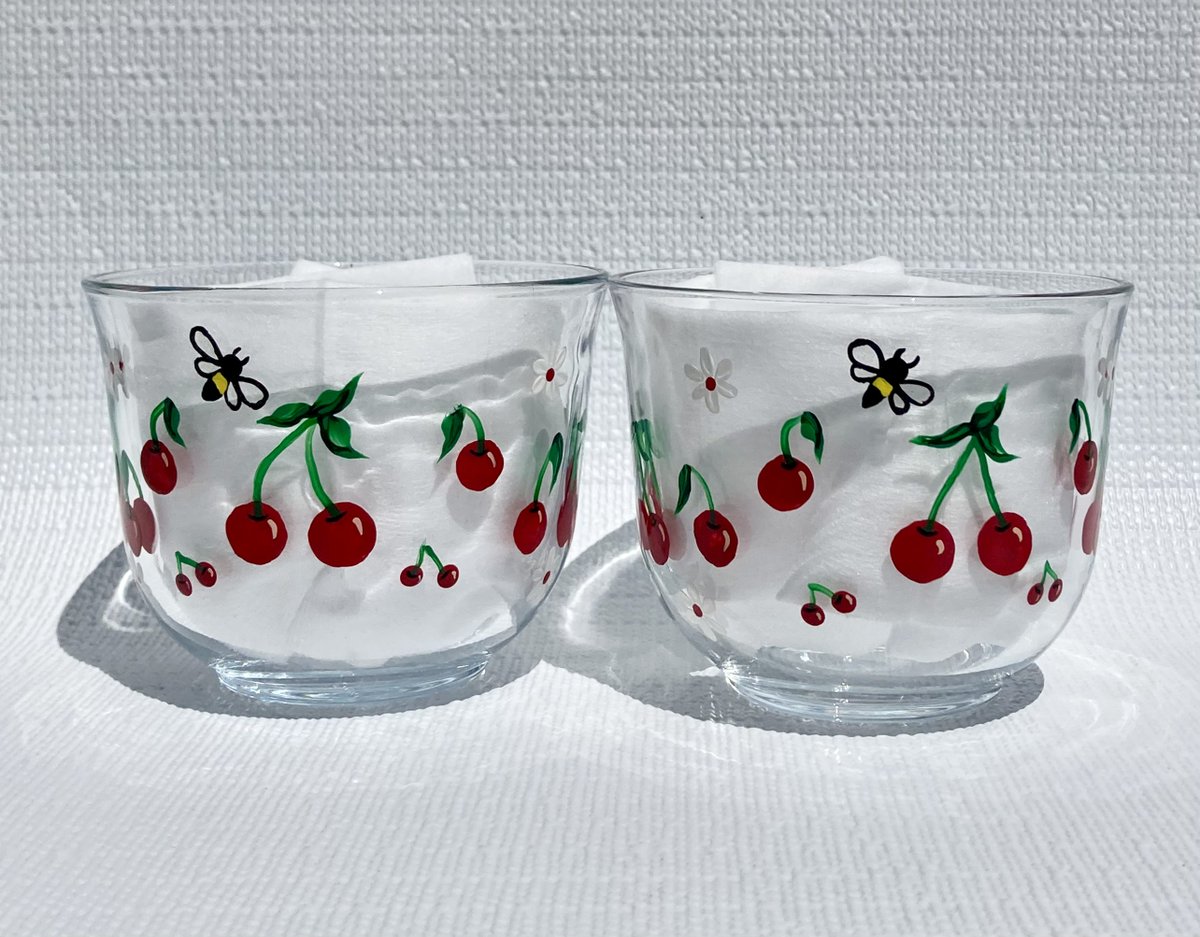 Jumbo cups with cherries etsy.com/listing/171788… #jumbocups #etsy #coffeelovergift #SMILEtt23 #CraftBizParty #etsyteamunity #etsylove