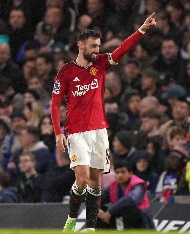 I'll never understand why some Man Utd fans disrespect Bruno Fernandes. WHAT A PLAYER!!! We simply cannot replace him ❤️
