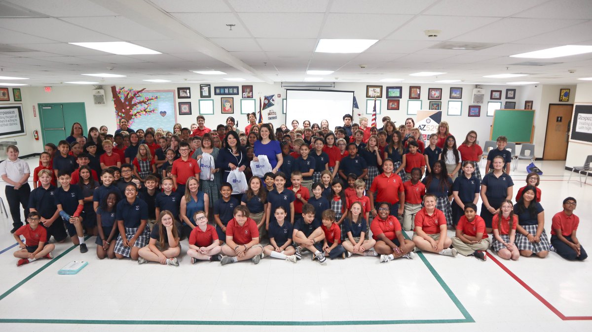 Arizona Treasurer Kimberly Yee visited Challenge Charter School, where she led students in an assembly discussing financial education and the @AZ_529 'My Picture-Perfect Career' Photo Contest! Students also enjoyed teaming up to work on a STEM project.