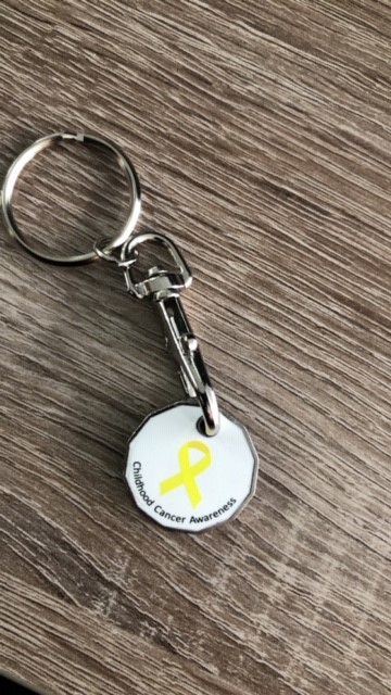 Childhood cancer awareness Key rings! Just £1.50 each and every penny from the sale of these items goes directly to childhood cancer research 💛 bradleyloweryfoundation.com/product/childh…