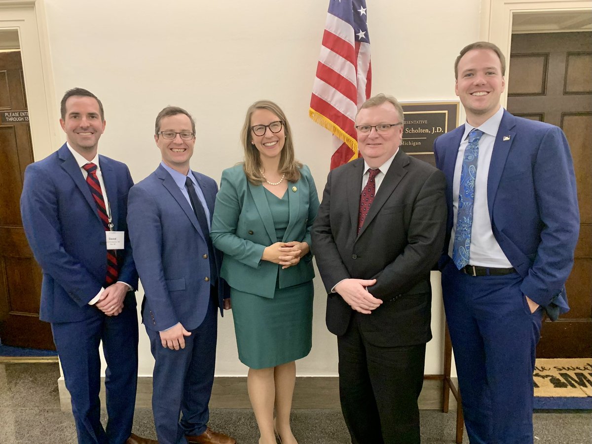 EricReillyDO's tweet image. Thank you to @RepScholten for meeting with our @mymsahq anesthesiologists today to discuss how we can best ensure safe and equitable care for our patients in Michigan and all patients across the country. @ASALifeline @ASAGrassroots #ASAWLC