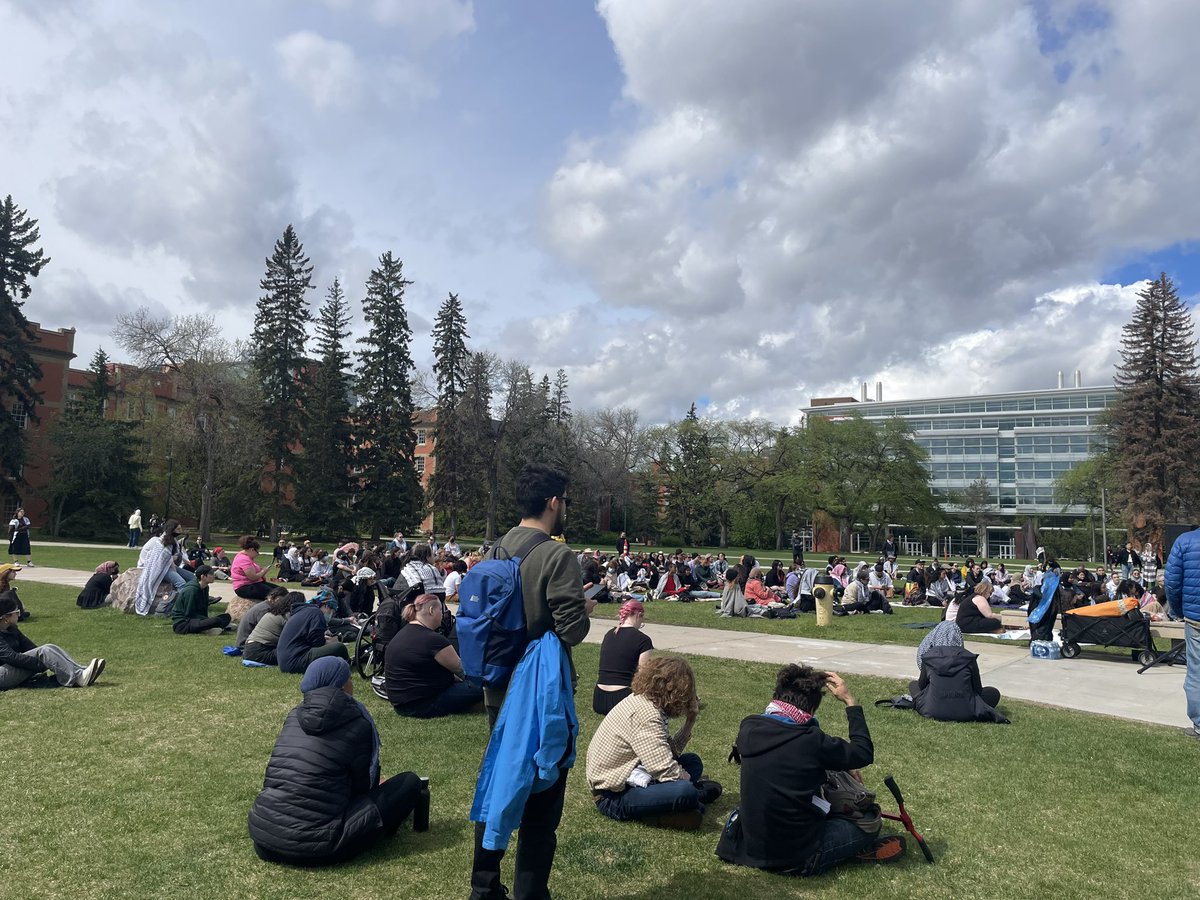 A sit-in of over 100 people has gathered at the Main Quad at the U of A. The schedule of events includes teach-in sessions happening at the moment, and felt watermelon patch making, screen-printing, and zine-making after break.
#abpoli #abpse