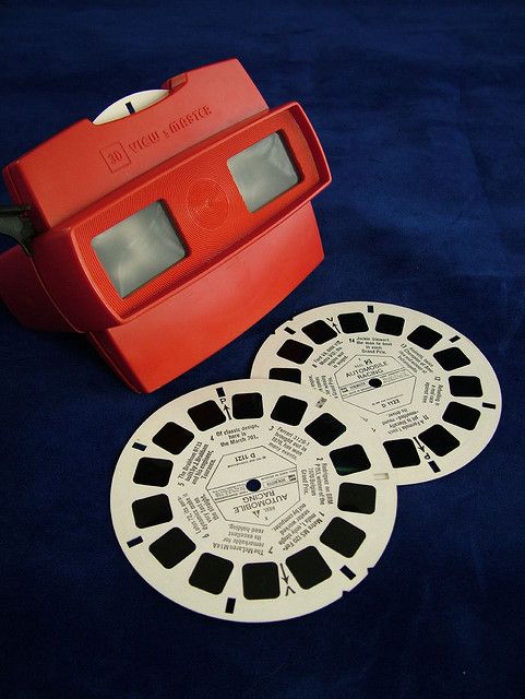 I had a #ViewMaster back in the #1970s #1980s - it seemed so high-tech back then! I know I had Thunderbirds, I can't remember any of the others, but they were lots of fun, clicking to turn to see the next picture in the story. Which ones did you have? #nostalgia #childhood #toys