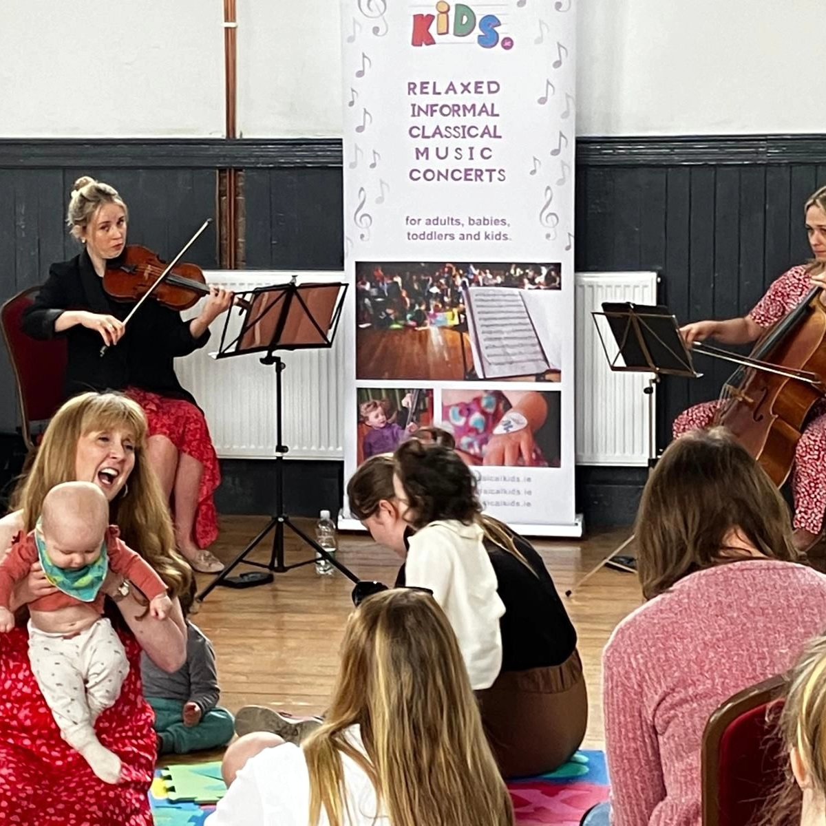 SandraOman1's tweet image. Today, I performed gentle classical arias and songs for a beautiful - and esteemed - audience! Mozart, Puccini, Bizet, Schubert-can't believe how much these tiny babies smiled! Classical Kids concert with #DeirdreReddy #AoifeDennedy for @classicalkidsie #classicalmusicforbabies