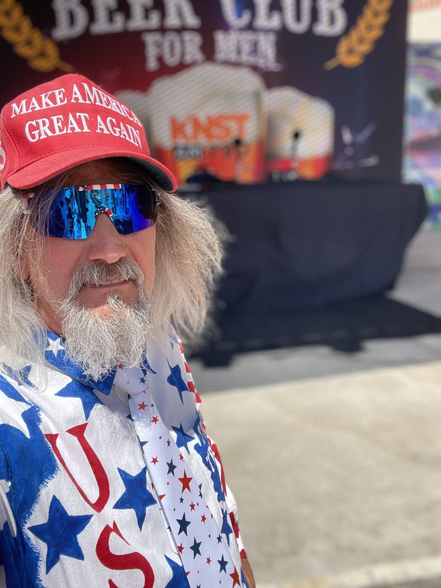 Real_AzKyle's tweet photo. .
WhooHoo!
Here early at St. Phillips Plaza to witness my second #BeerClubForMen with #AzMAGA Warriors:
@GarretLewis,
@KariKake &amp;
Many more. 
Come join us🇺🇸 https://t.co/wTXNZoXMv9