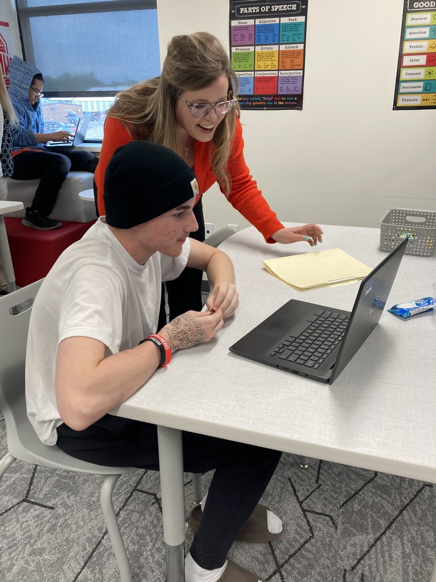 Students at @OttumwaSchools Gateway High School took Director McKenzie Snow on a tour to share how the competency-based instruction and an engaging, supportive school environment is propelling them to and through graduation. Director Snow also met some of Gateway’s dedicated