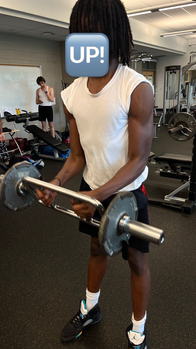 5reasons_'s tweet image. Off season is the most important! @Wheaton_Knights @GOOdashCH 
#Grind #OffSznWork #Gains #WheatonFootball