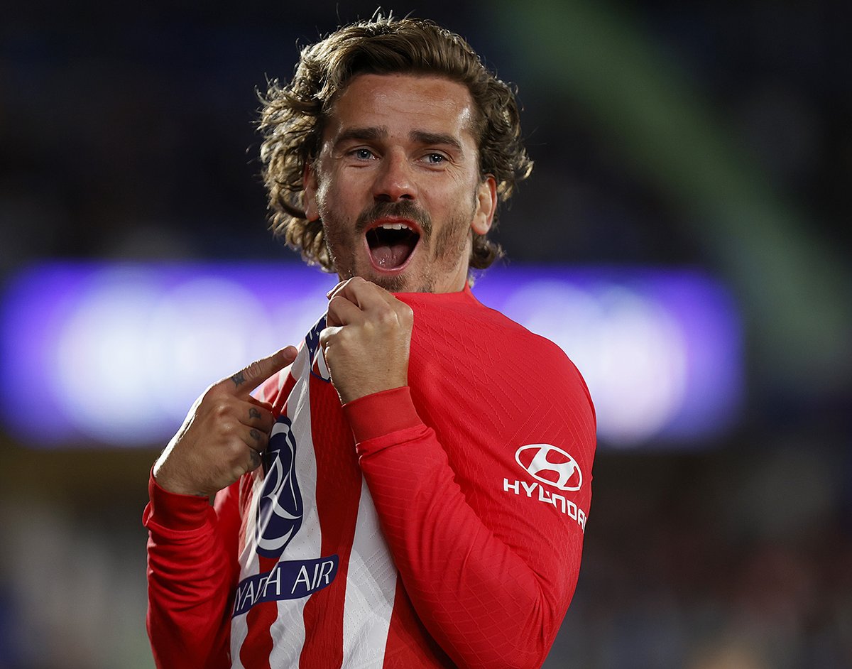 Atleti's tweet photo. Te queremos, Grizi ❤️🤍 https://t.co/e96zLv83bs