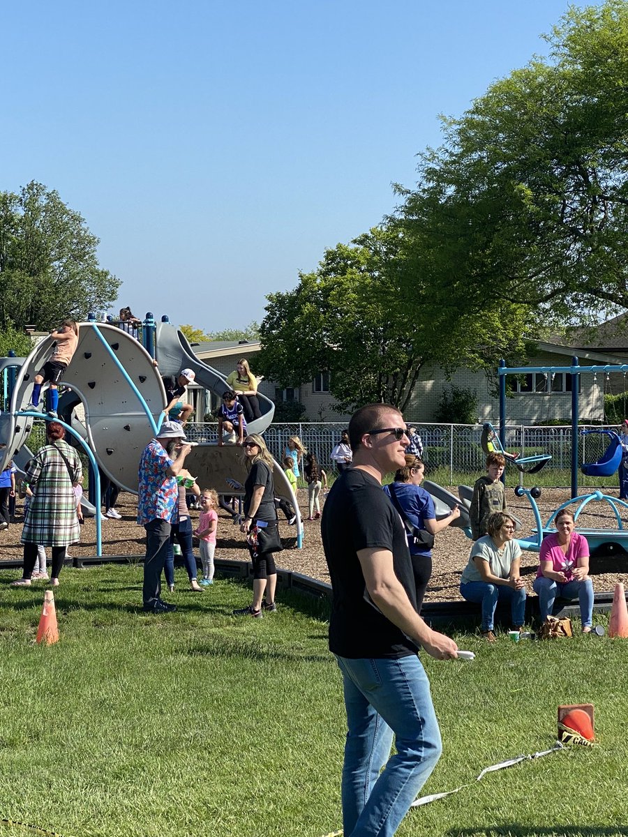 Perfect night for the PFE Ice Cream Social and Book Fair!! #prairierocks #osd135