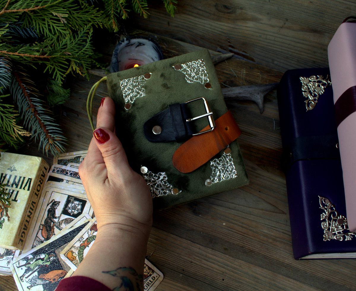 MemoryKeeper9's tweet image. memorykeeper.store/products/grimo… 
Witchcraft tarot journal handmade
Thick locking journal -The perfect w.i.t.c.h. handwritten diary journal handmade vintage for those magic vibes you&apos;re crazy about.